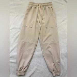 zara joggers white cream xs